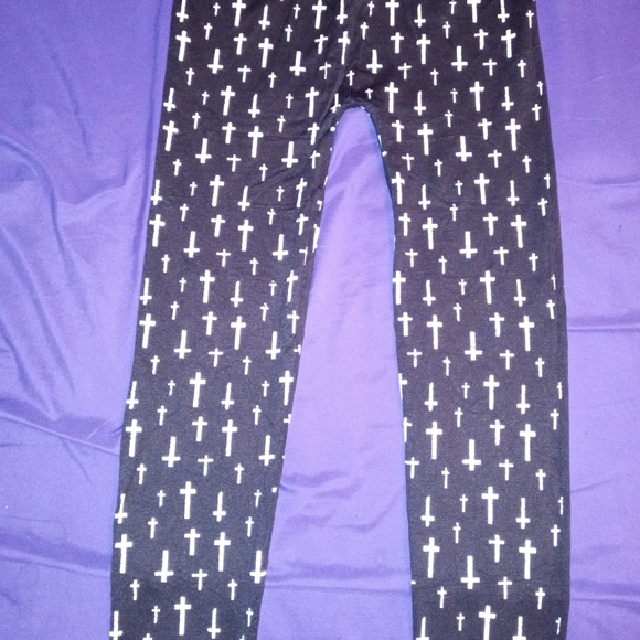 Wicked Cross Tights - Picture 2 of 3